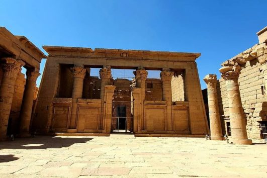 Trip to Abu Simbel from Aswan by flight