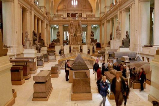 Day Tour to Giza Pyramids and The Egyptian Museum From Port Said