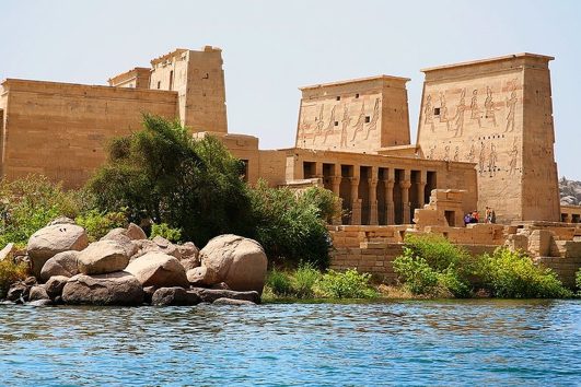 Tour to Luxor from Aswan by vehicle