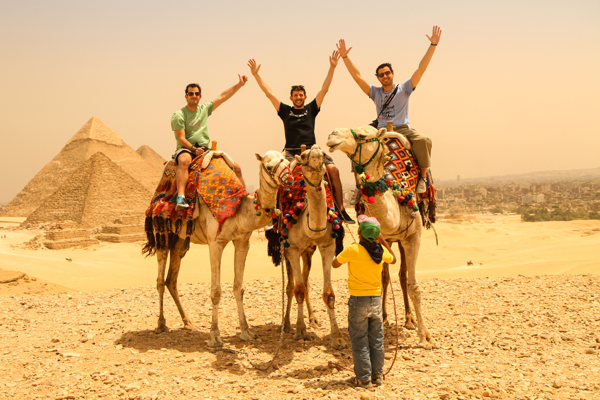 Some-visitors-from-visiting-the-pyramids 5 Day Egypt Tour